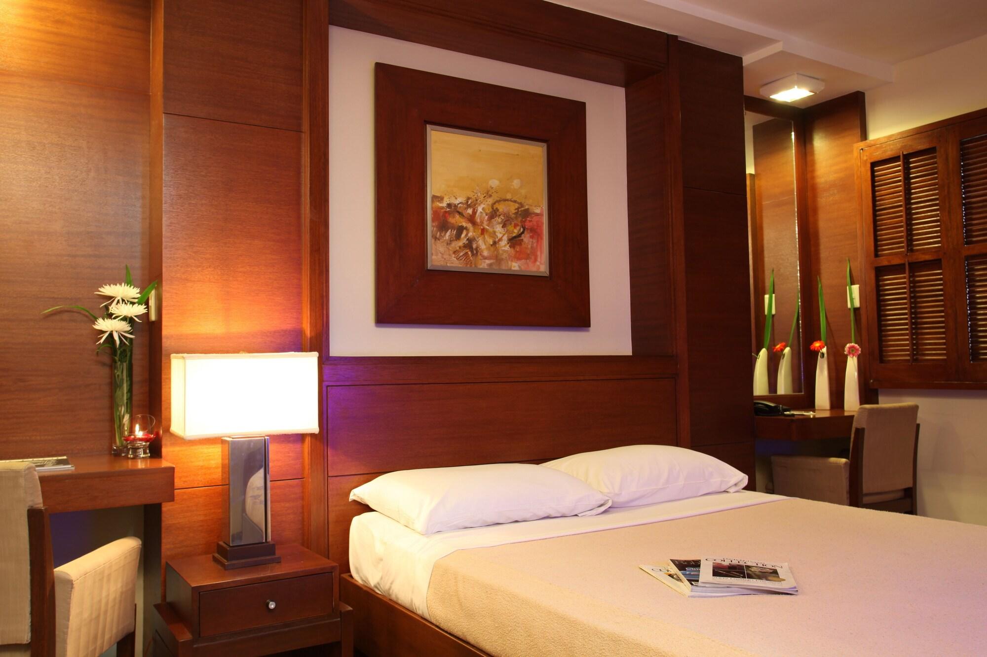 Amorsolo Mansion Hotel Makati City Екстериор снимка