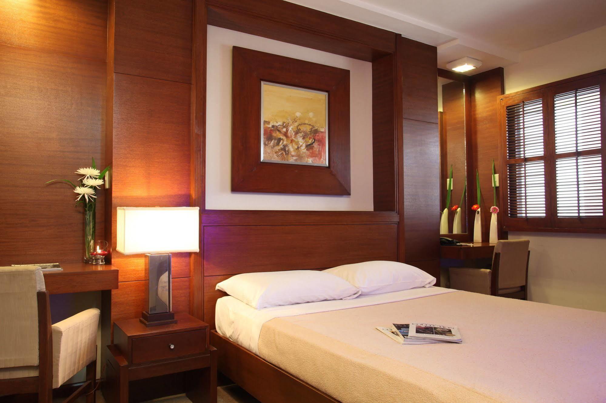 Amorsolo Mansion Hotel Makati City Екстериор снимка